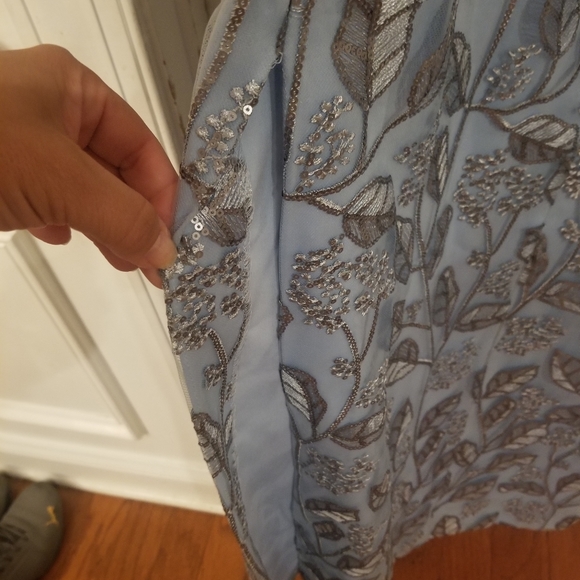 J S Collection JULIA CAP SLEEVE COLUMN GOWN  Size 8 - Picture 6 of 7